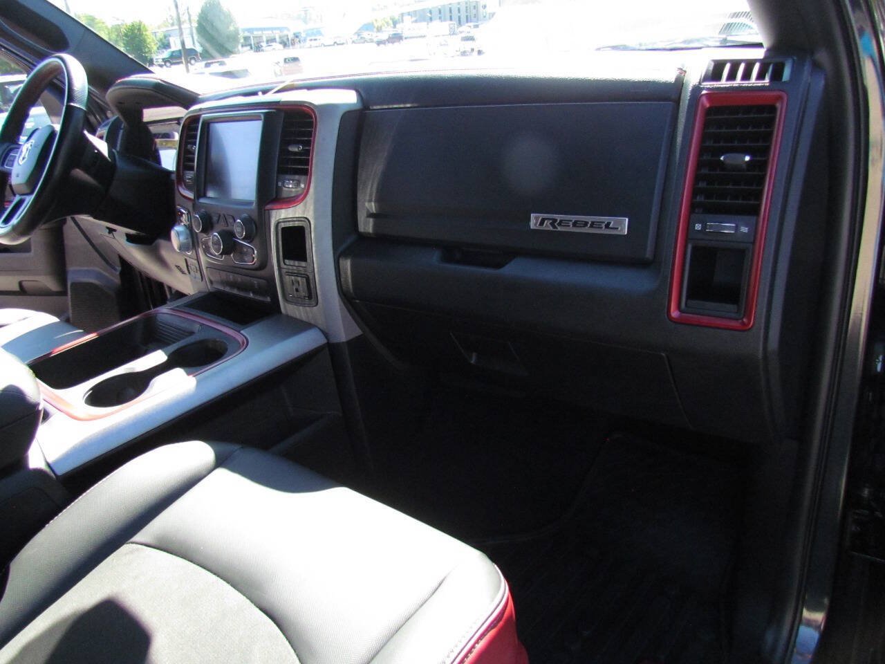 Used 2017 RAM 1500 Rebel w/ Luxury Group AWD/4WD image 16