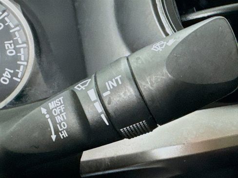 Used 2022 Toyota Tacoma SR5 RWD image 14