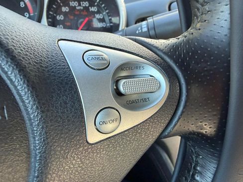 Used 2015 Nissan 370Z Coupe RWD image 29