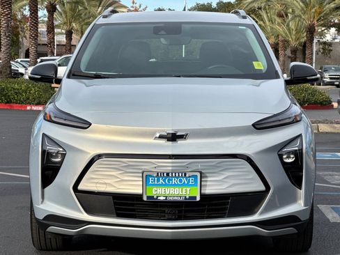 Used 2022 Chevrolet Bolt EUV Premier w/ Super Cruise Package image 8