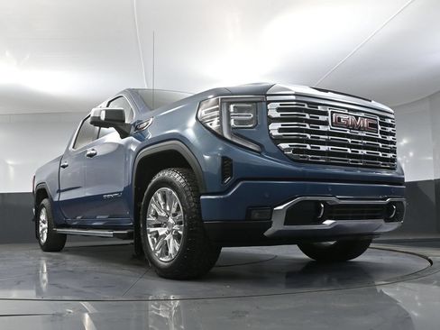 Used 2025 GMC Sierra 1500 Denali w/ Technology Package AWD/4WD image 64