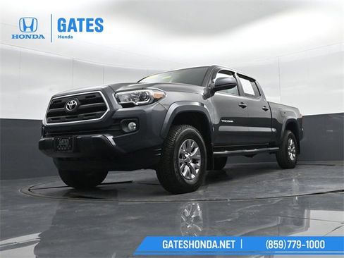Used 2017 Toyota Tacoma SR5 image 47