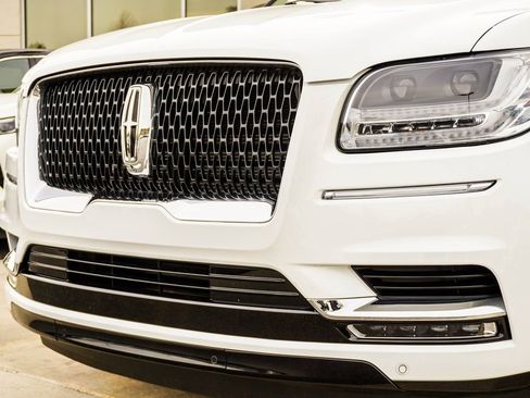 Used 2021 Lincoln Navigator L Black Label w/ Special Edition Package image 2