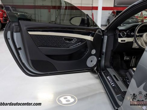 Used 2020 Bentley Continental GT AWD/4WD image 16