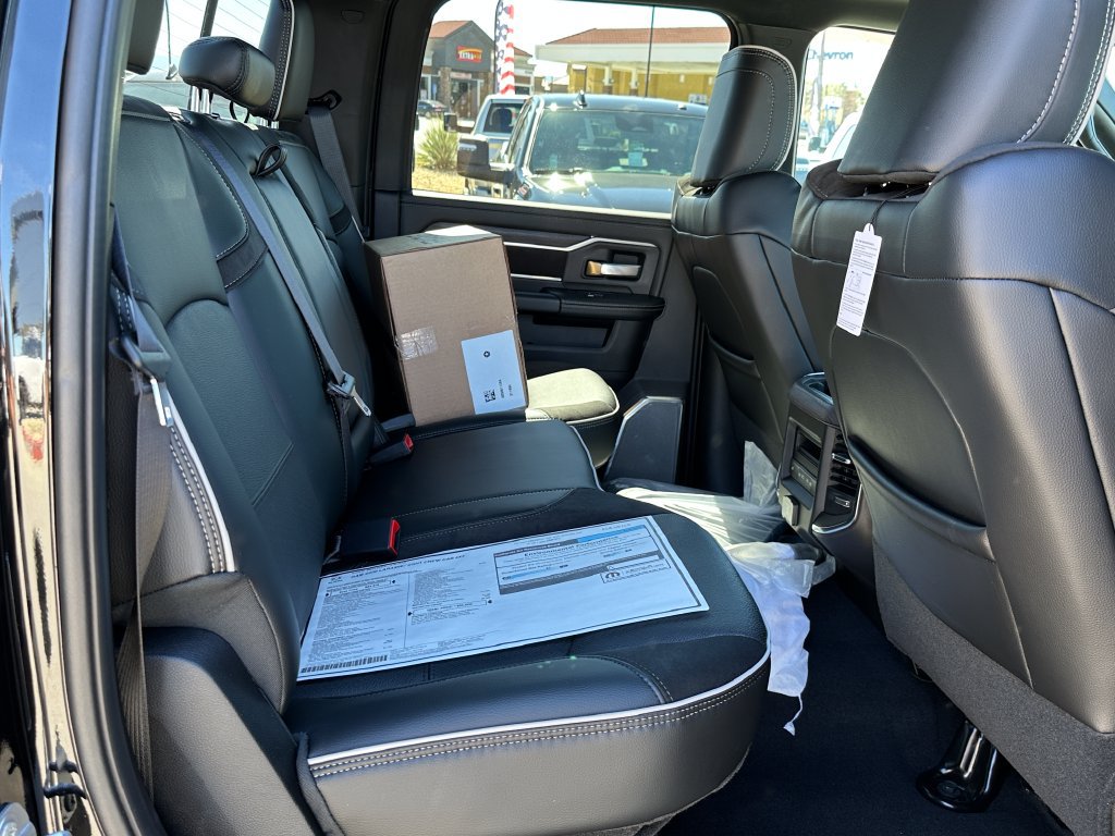 New 2026 RAM 2500 Laramie AWD/4WD image 11