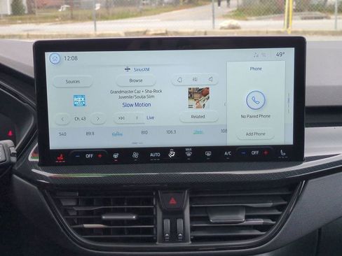 New 2025 Ford Escape ST-Line w/ Equipment Group 301A image 18