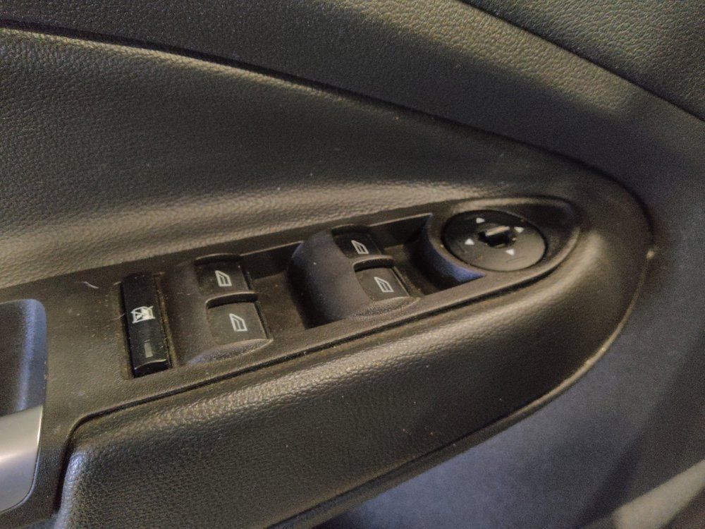 Used 2018 Ford Escape SE w/ SE Sync 3 Package AWD/4WD image 27