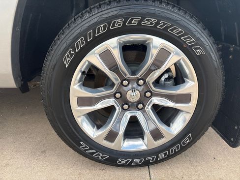 Used 2023 RAM 1500 Limited w/ Body Color Bumper Group AWD/4WD image 7