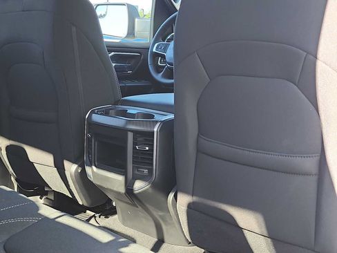 Used 2025 RAM 1500 Big Horn AWD/4WD image 16