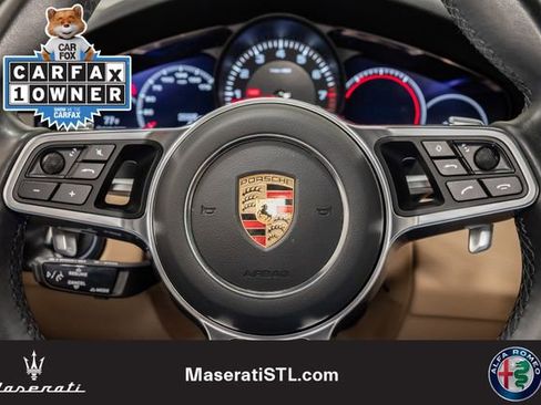 Used 2022 Porsche Cayenne w/ Premium Package AWD/4WD image 12