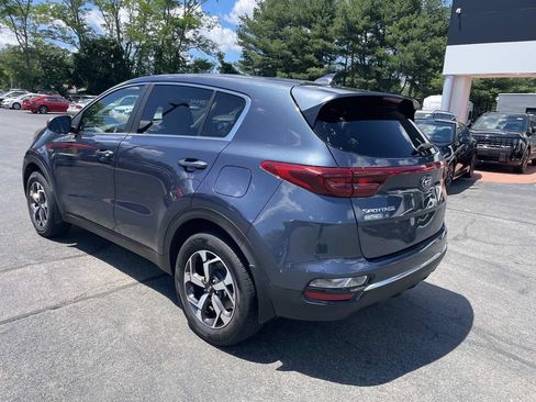 Used 2022 Kia Sportage LX AWD/4WD image 3