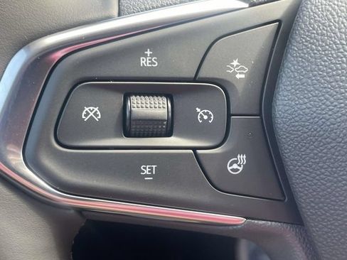 New 2026 Chevrolet Trax LT w/ LT Convenience Package FWD image 19
