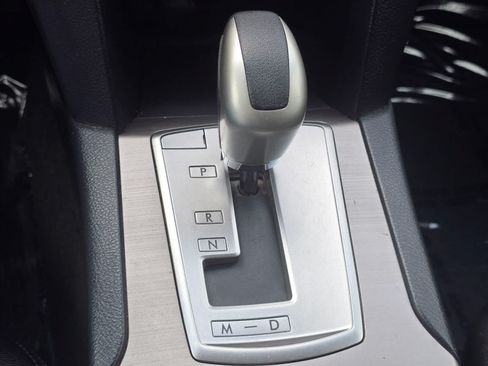 Used 2012 Subaru Outback 2.5i Limited AWD/4WD image 22