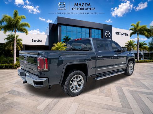 Used 2018 GMC Sierra 1500 SLT w/ SLT Premium Package AWD/4WD image 4