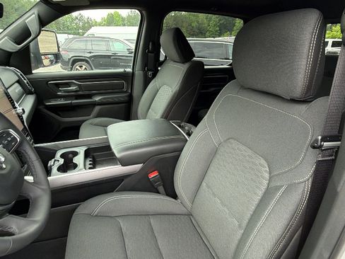 Used 2025 RAM 1500 Big Horn AWD/4WD image 17