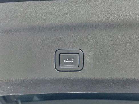 Used 2023 GMC Yukon AT4 w/ AT4 Premium Package AWD/4WD image 30