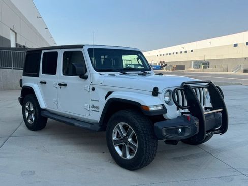 Used 2019 Jeep Wrangler Unlimited Sahara w/ Safety Group AWD/4WD image 7