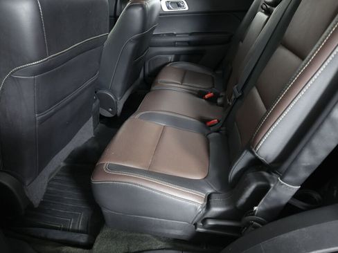 Used 2015 Ford Explorer Sport image 17