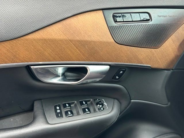 Used 2023 Volvo XC90 B6 Plus w/ Protection Package Premier AWD/4WD image 32