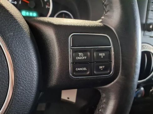 Used 2016 Jeep Wrangler Unlimited Sahara AWD/4WD image 23