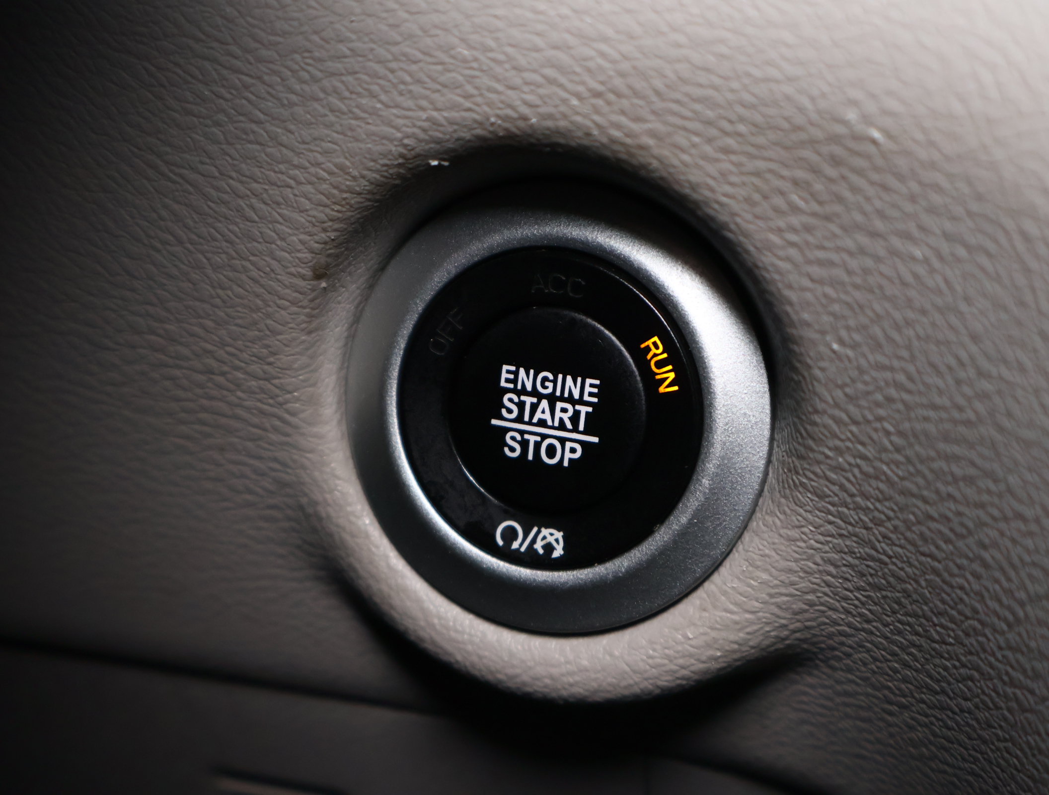 Used 2024 Chrysler Voyager LX FWD image 17