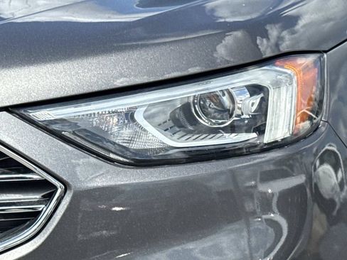 Used 2019 Ford Edge SEL w/ Equipment Group 201A AWD/4WD image 10