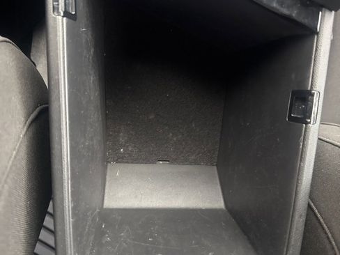 Used 2025 Hyundai Elantra SEL image 24