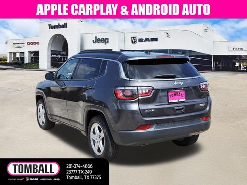Used 2024 Jeep Compass Latitude AWD/4WD image 5