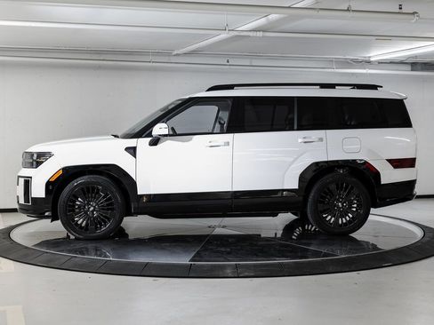 Used 2025 Hyundai Santa Fe Calligraphy image 2