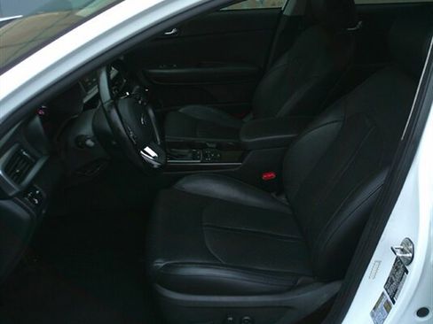 Used 2020 Kia Optima Premium image 11