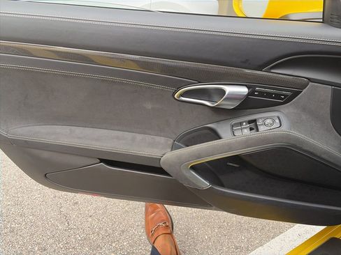 Used 2025 Porsche 718 Cayman GTS image 7