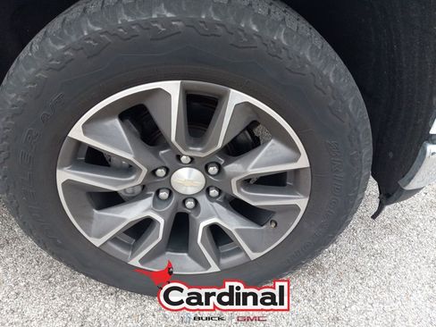 Used 2022 Chevrolet Silverado 1500 LT image 2