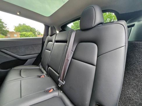 Used 2023 Tesla Model Y AWD image 62