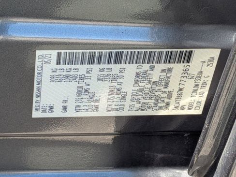 Used 2021 Nissan Rogue SV image 38