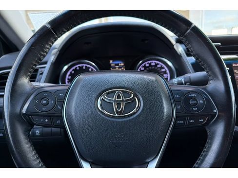 Used 2019 Toyota Camry SE FWD image 24