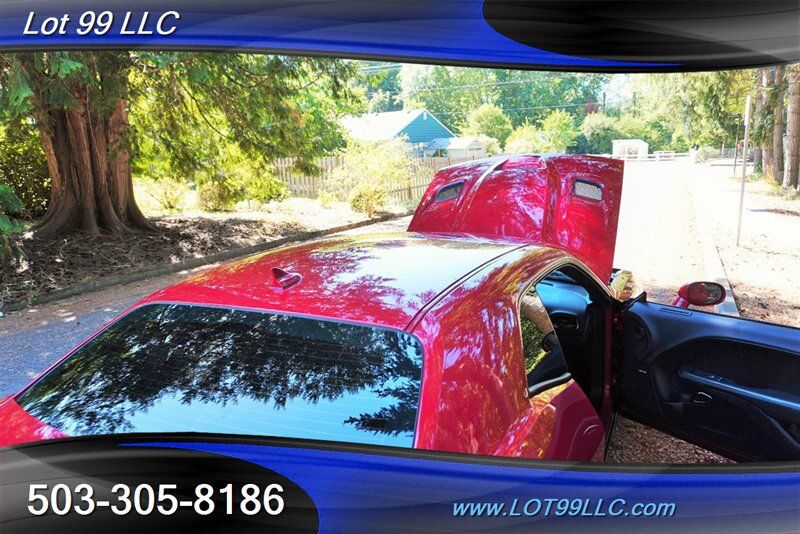 Used 2015 Dodge Challenger SRT Hellcat RWD image 32