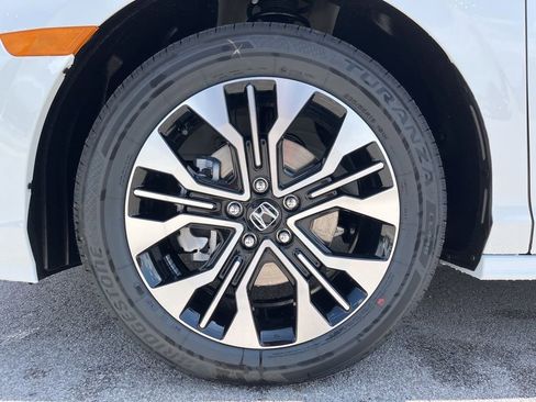 New 2026 Honda Odyssey Elite image 8
