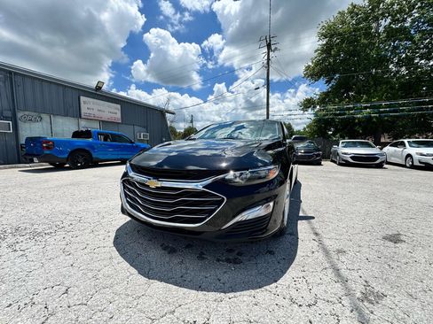 Used 2023 Chevrolet Malibu LS FWD image 3