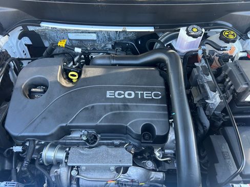 Used 2022 Chevrolet Equinox LS w/ LPO, Floor Liner Package FWD image 22