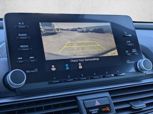 Used 2018 Honda Accord LX image 14