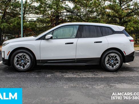 Used 2023 BMW iX xDrive50 image 6