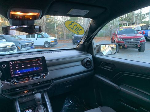 Certified 2023 Chevrolet Colorado Trail Boss w/ Advanced Trailering Package image 36