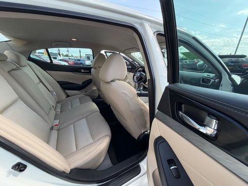 Used 2016 Nissan Maxima 3.5 S FWD image 14