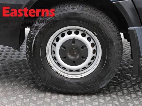 Used 2018 Mercedes-Benz Sprinter 144 Cargo image 29