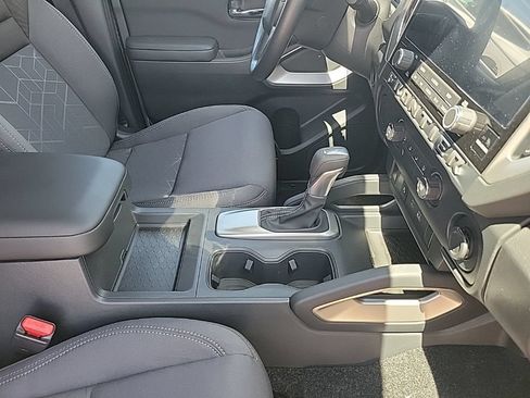 New 2026 Nissan Frontier SV w/ Tow Package RWD image 40