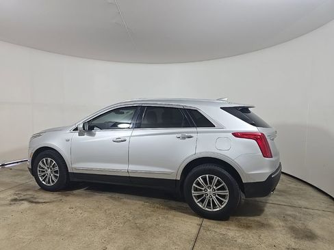 Used 2018 Cadillac XT5 Luxury w/ Driver Awareness Package image 4