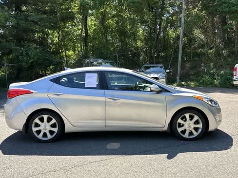 Used 2013 Hyundai Elantra Limited FWD image 3