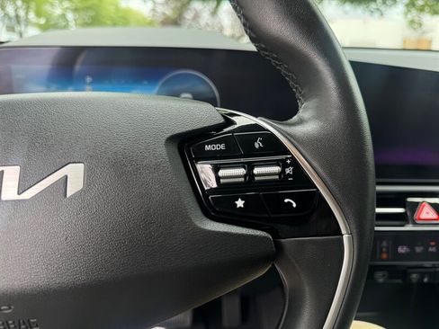 Used 2023 Kia Niro Wind w/ Wind Preserve Package FWD image 22