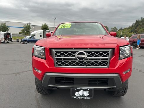 Used 2023 Nissan Frontier SV w/ SV Convenience Package AWD/4WD image 2