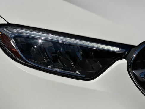 Certified 2025 Mercedes-Benz GLC 350e 4MATIC image 12